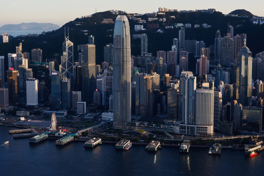 Hong kong: un journaliste arrete pour sedition presumee