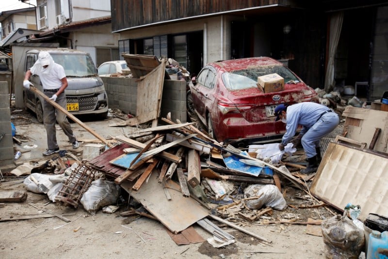 Japon: difficile reparation de l'alimentation en eau