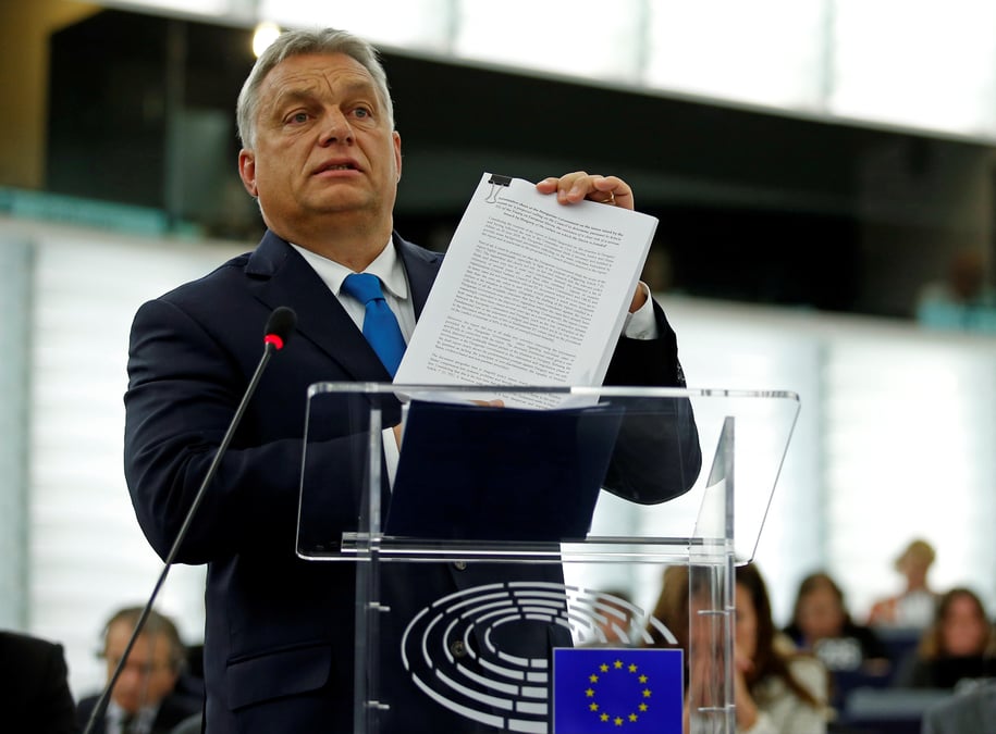 Union: viktor orban se defend avec virulence a strasbourg