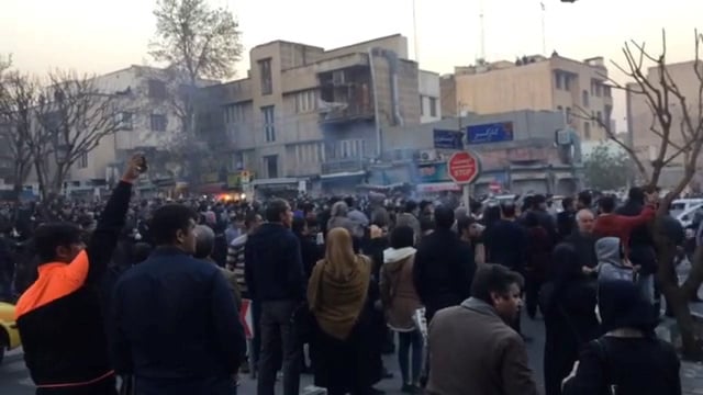 Dix morts dans les manifestations dimanche en iran