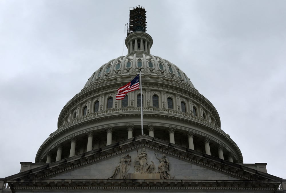 Photo d'archives: le dome du capitole des etats-unis a washington