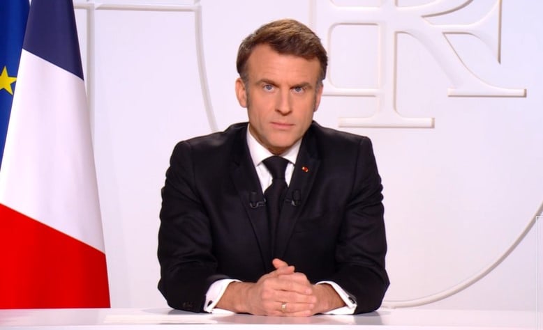 Le chef de l’Etat va ouvrir le débat sur la possibilité de protéger les autres membres de l’UE avec la dissuasion nucléaire française.