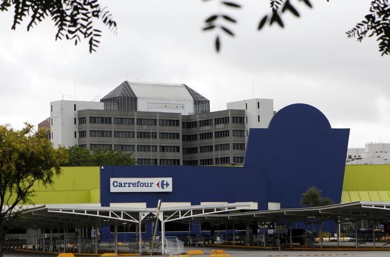 Carrefour maintient sa dynamique de croissance au 4e trimestre