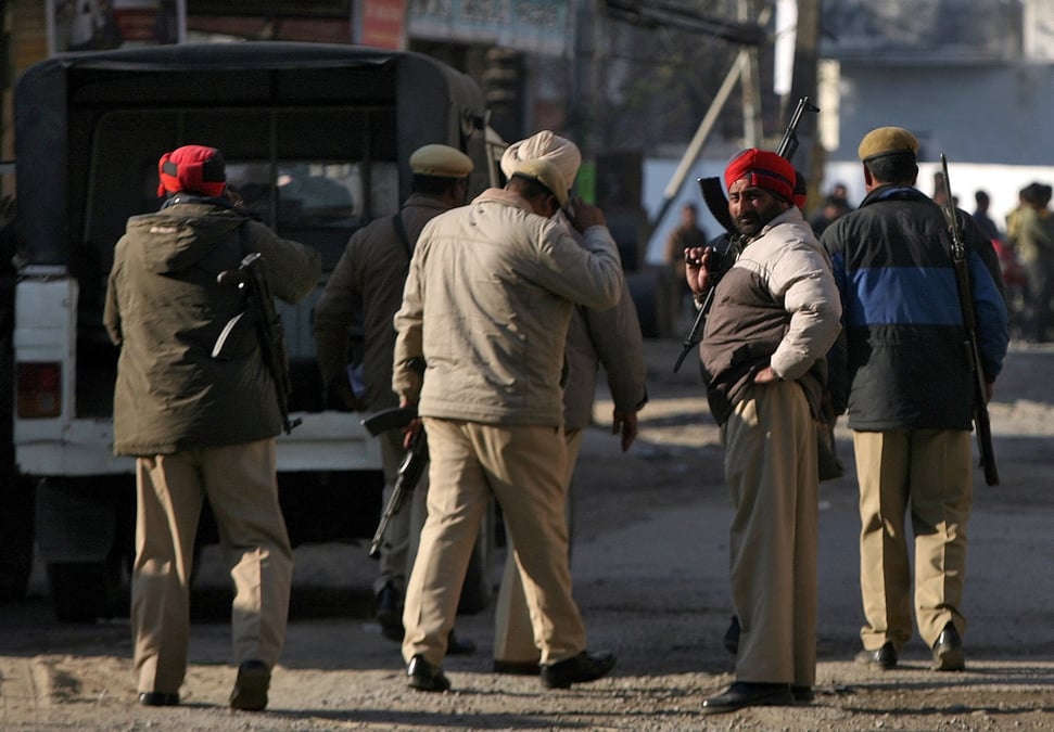 Attaque d'une base militaire indienne pres du pakistan