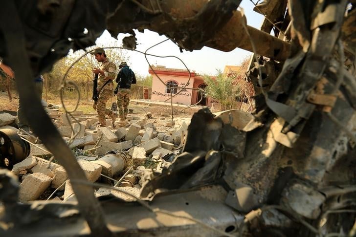 L'ei a emmene des familles dans sa fuite au sud de mossoul