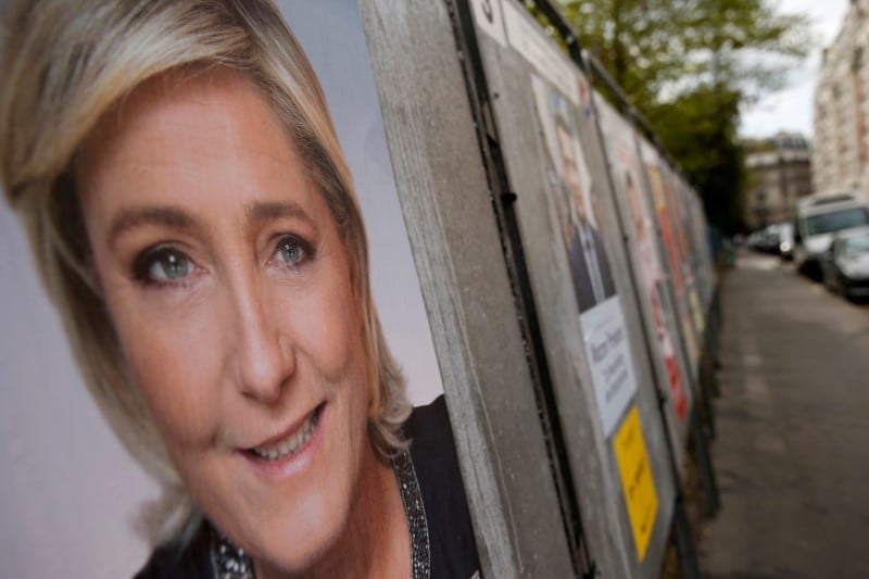 Le pen en tete pour le 1er tour devant macron