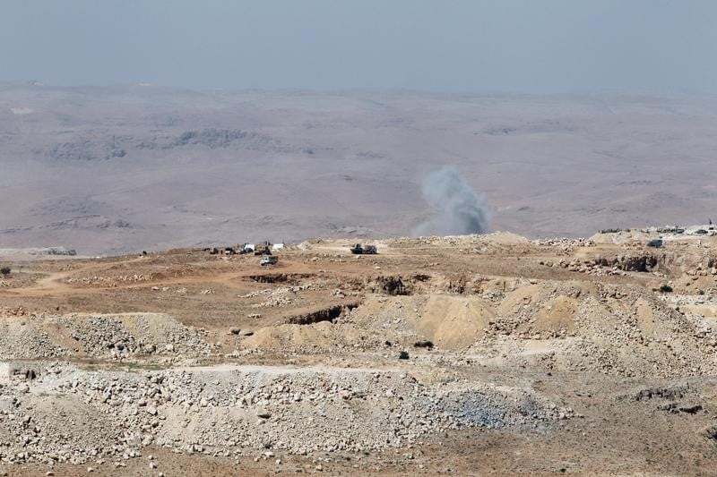 L'armee syrienne a portee de tir de la ville d'al soukhna