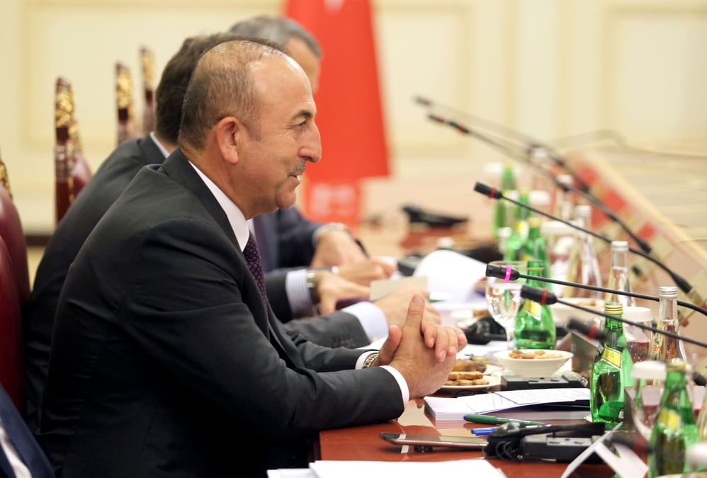 Le chef de la diplomatie turque critique ryad et washington