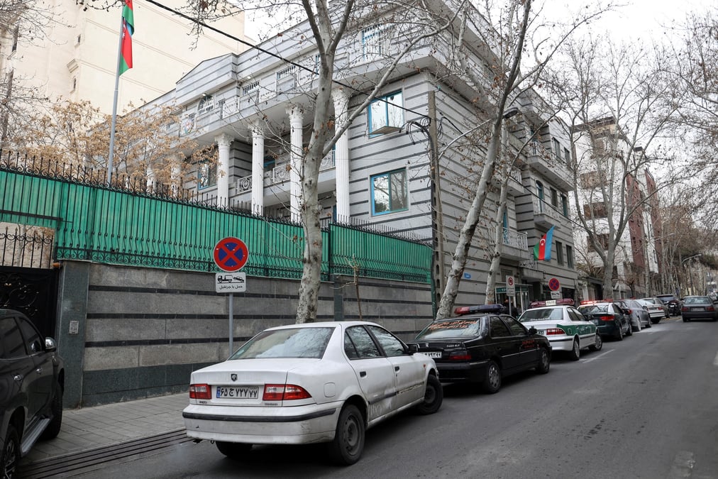 Vue de l'ambassade de la republique d'azerbaidjan apres l'attaque, a teheran