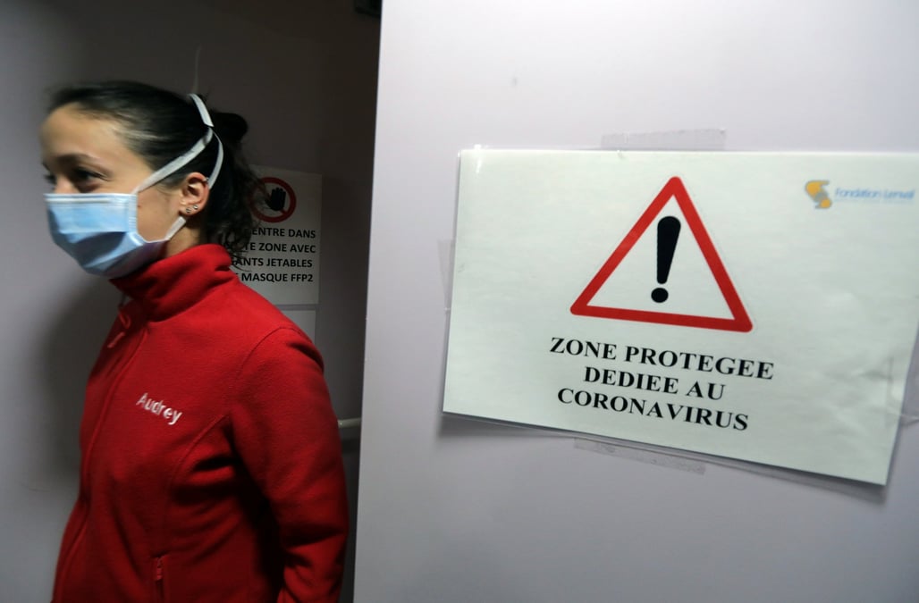 Coronavirus: le bilan passe a sept morts et 423 contaminations en france