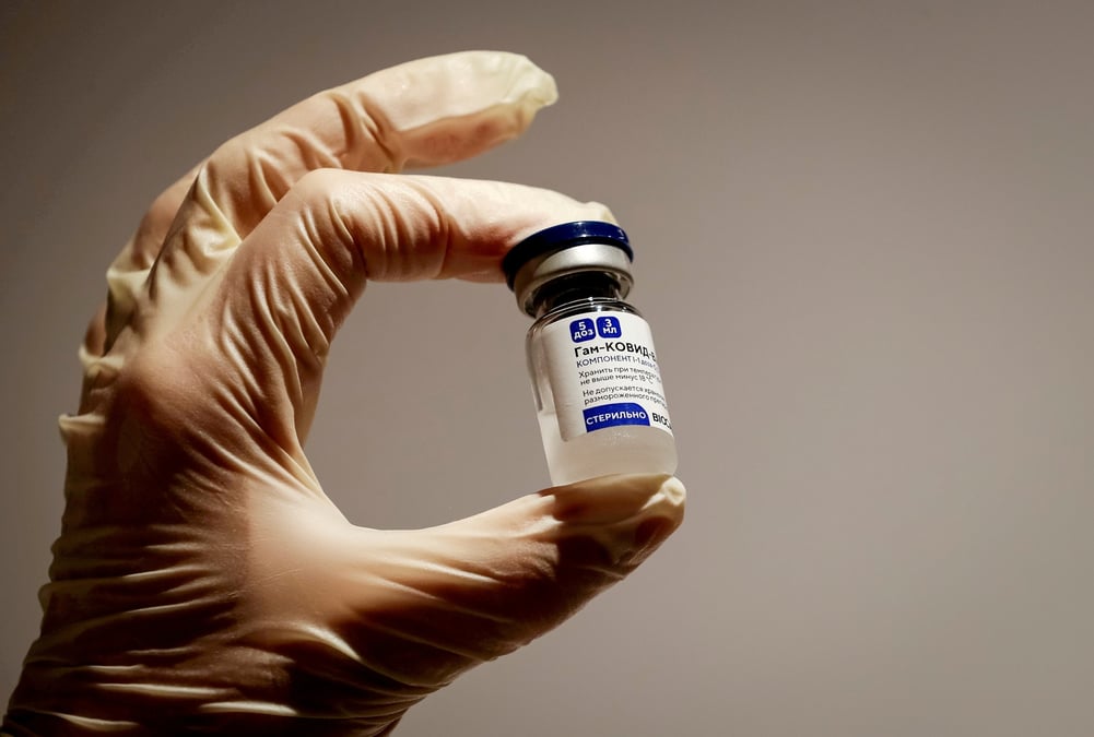L'agence europeenne des medicaments a entame l'examen temps reel du vaccin russe spoutnik v