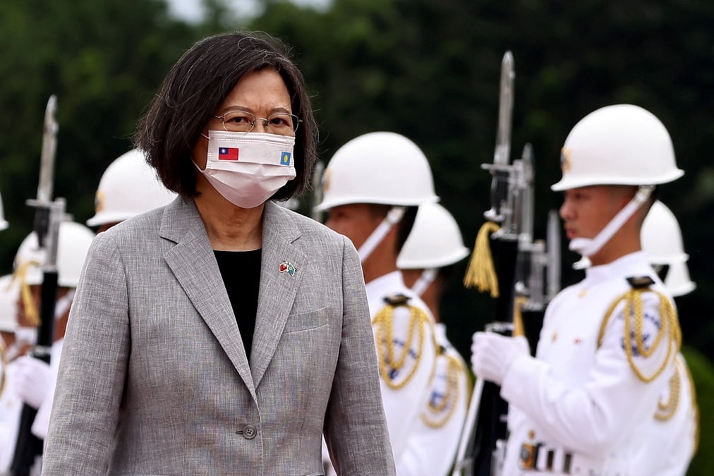 La presidente taiwanaise tsai ing-wen lors d'une ceremonie a taipei