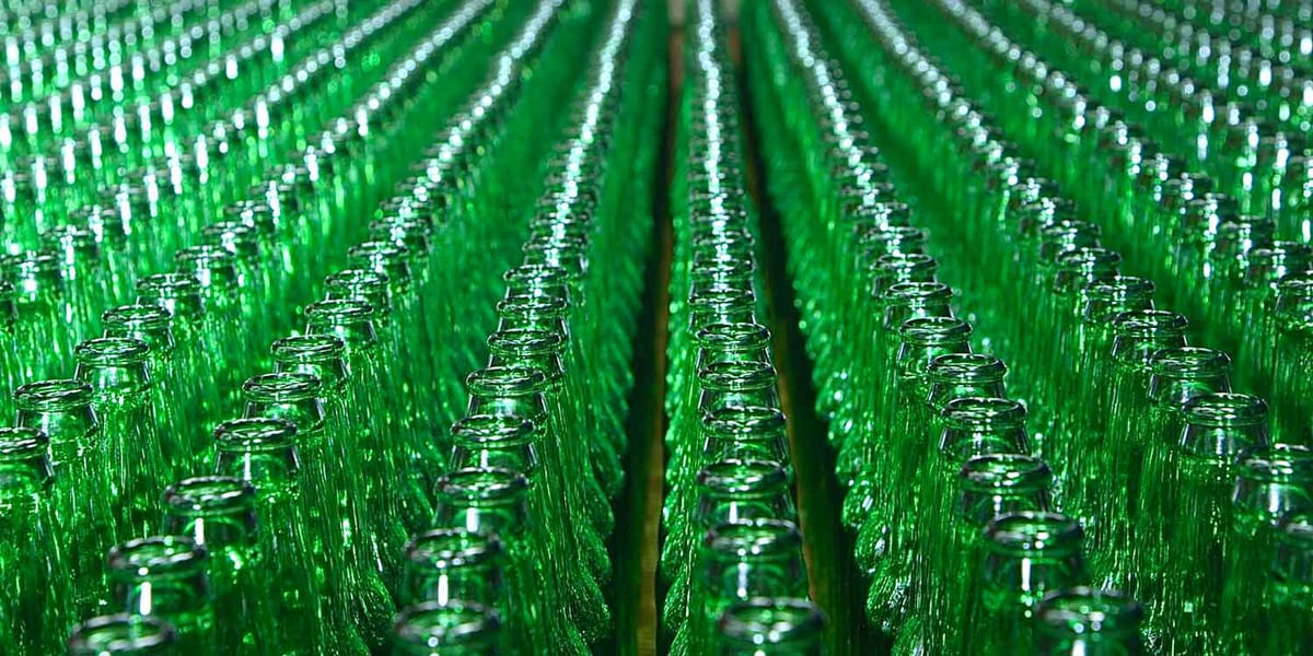 Dans le Gard, à Vergèze où Perrier exploite la source, l'entreprise à la bouteille verte emploie 1000 salariés.