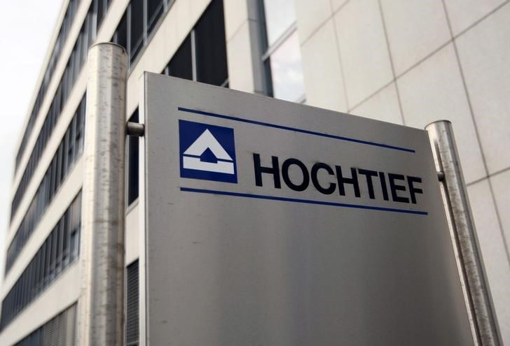 Hochtief (acs) surencherirait mercredi pour decrocher abertis, selon des sources