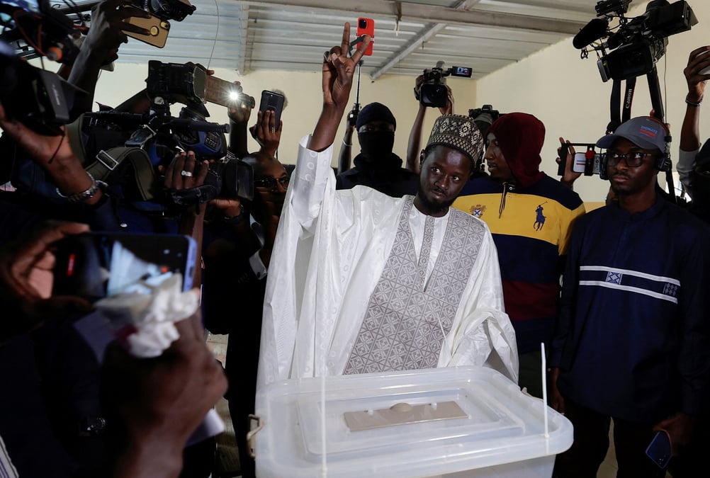 Le president senegalais bassirou diomaye faye
