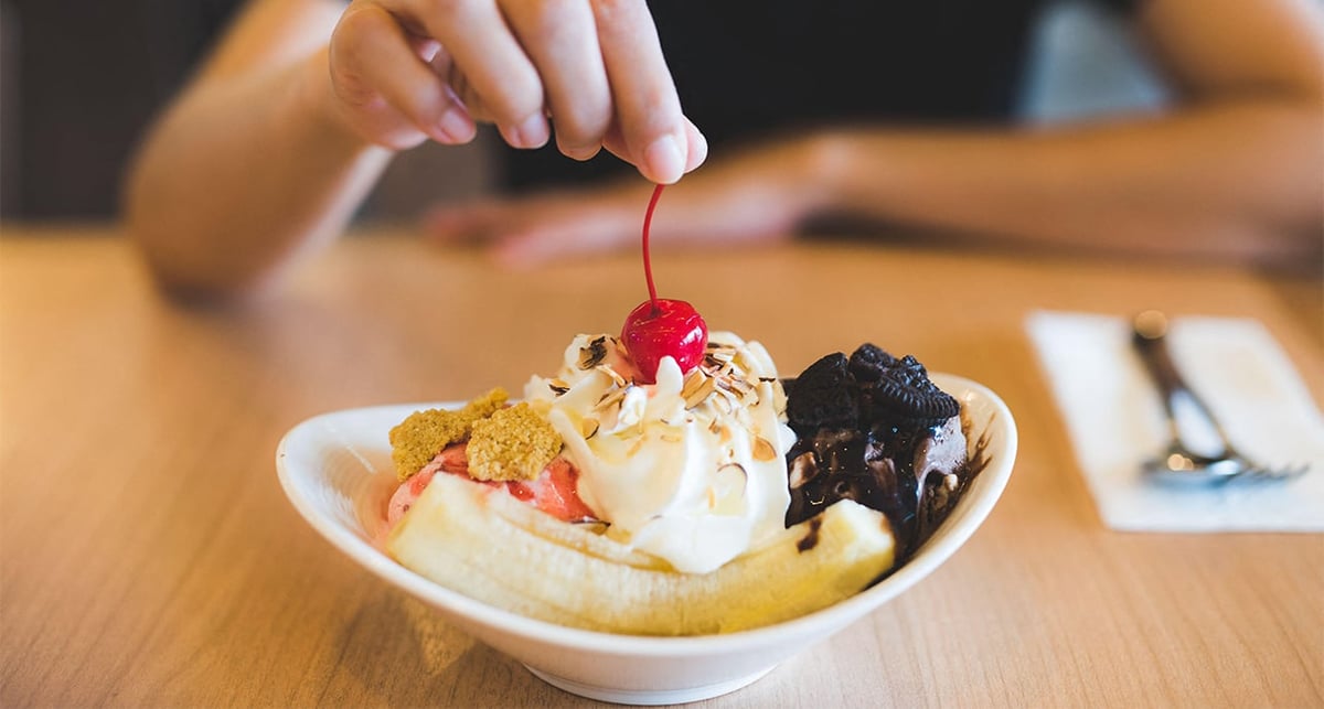 François Simon milite pour le retour du banana split, trop longtemps relayé au rang de dessert « hasbeen ».