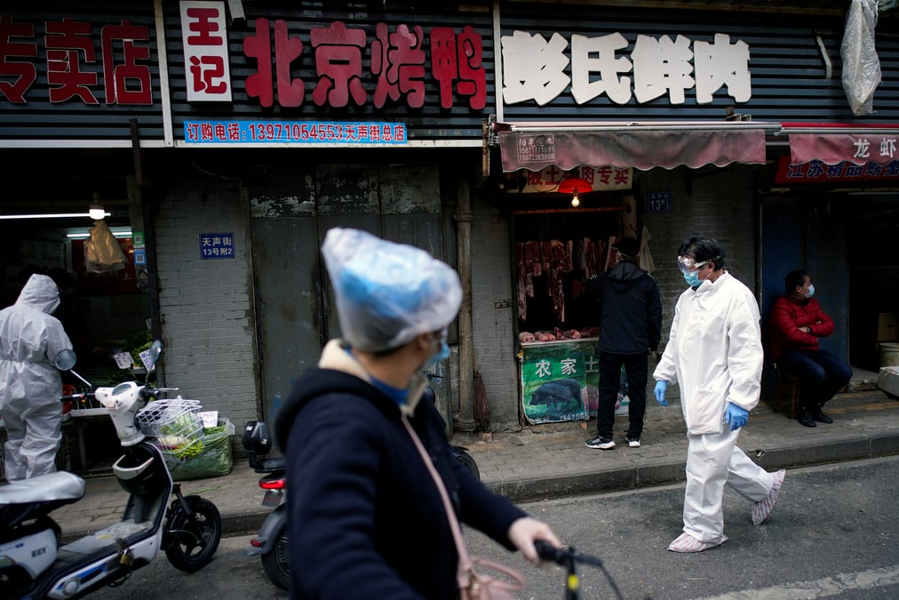 Oms : le marche du wuhan a bien joue un role dans l'epidemie de coronavirus mais lequel ?