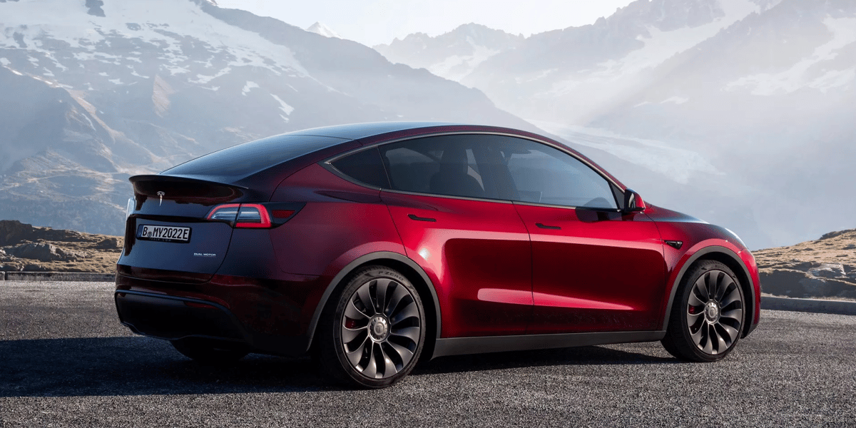 La Model Y de Tesla. Le fabricant de voitures électriques d'Elon Musk a vu ses ventes chuter de 51% au mois d'août par rapport à la même période l'an passé, d'après la PFA.