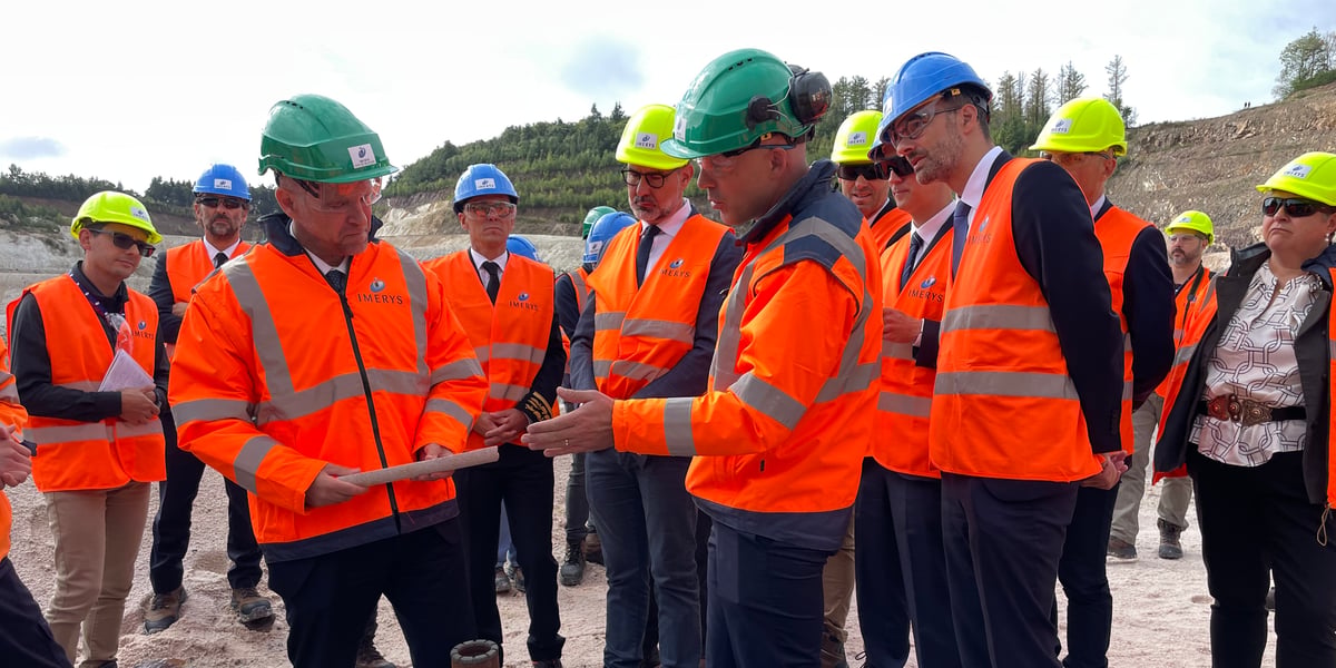 Le ministre de l'industrie Marc Ferracci a pu constater les résultats des derniers forages, qui ont permis à Imerys de réévaluer son projet à la hausse.