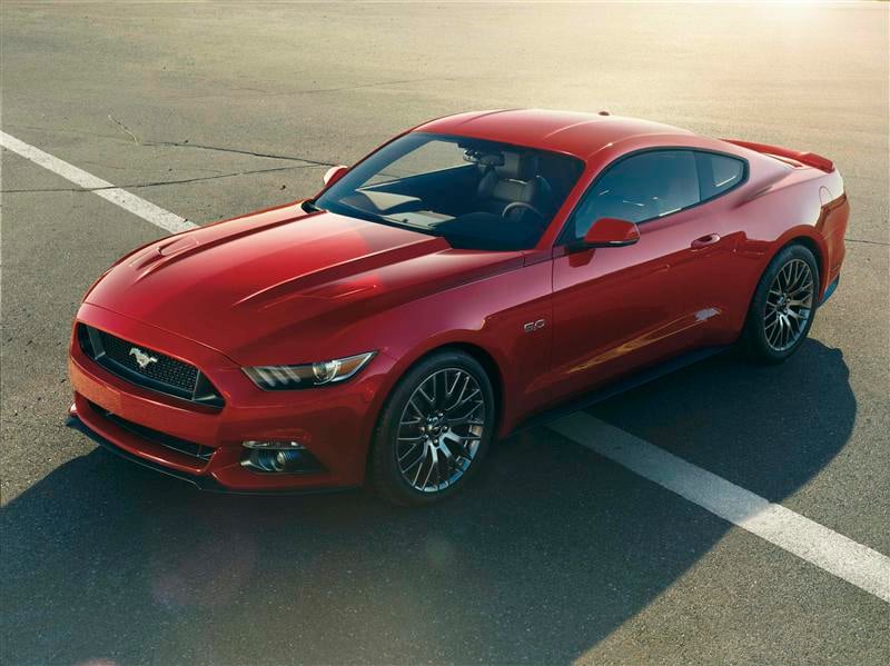 Ford lance la nouvelle Mustang à l'assaut du marché mondial