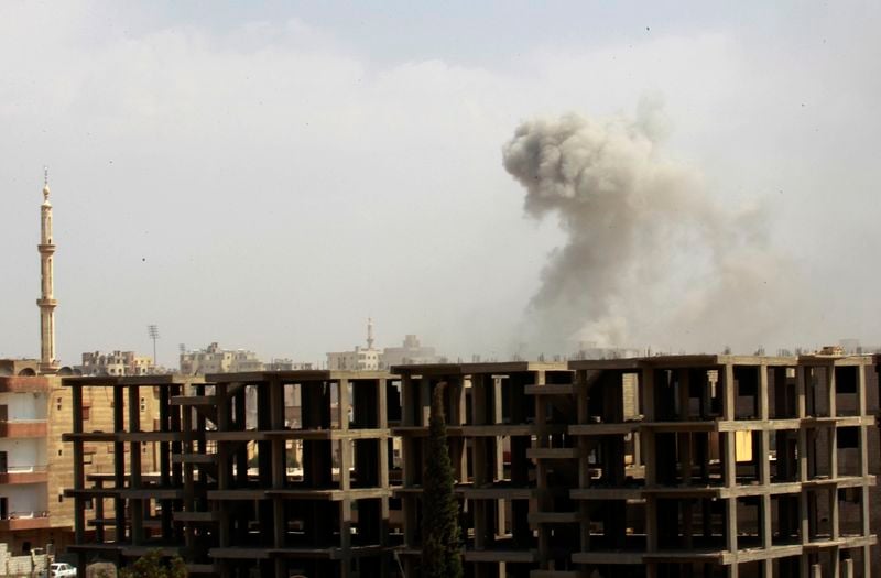 L'armée syrienne pilonne l'Etat islamique dans son fief de Rakka