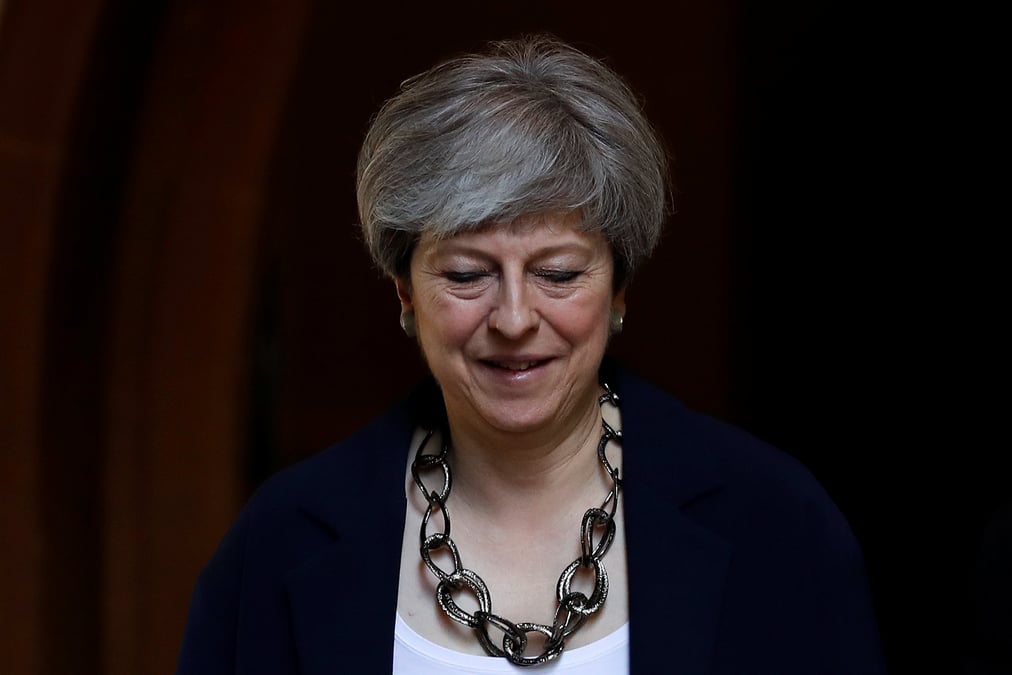 May la mieux placee pour faire le brexit, dit johnson