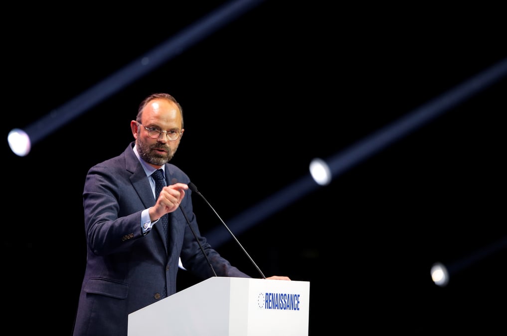 Edouard philippe tance la droite, a deux semaines du scrutin