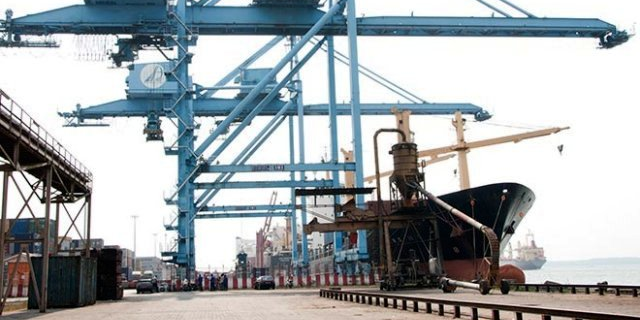 Douala port conteneurs terminal conteneurs