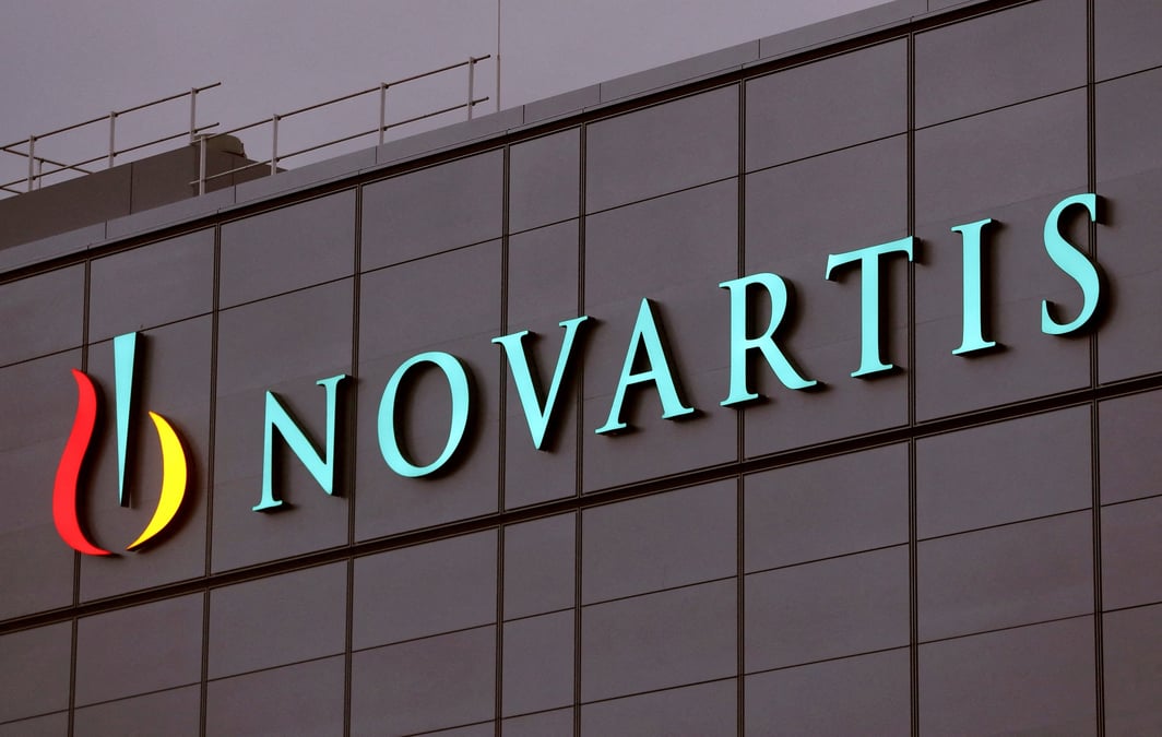 Photo d'archives du logo du fabricant de medicaments suisse novartis