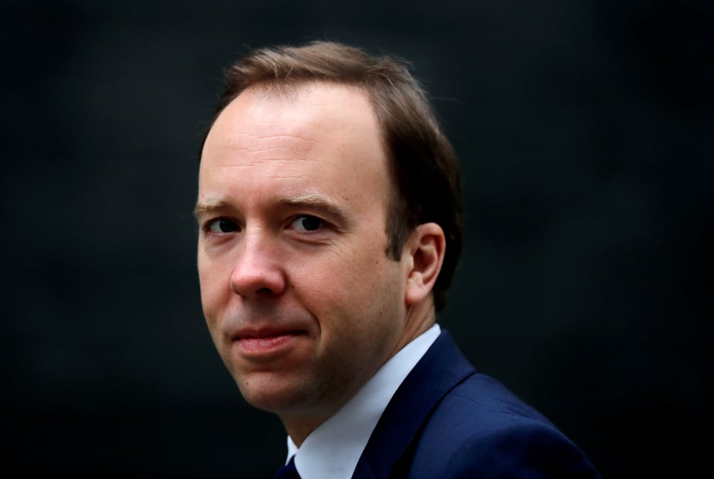 Succession de may: matt hancock renonce