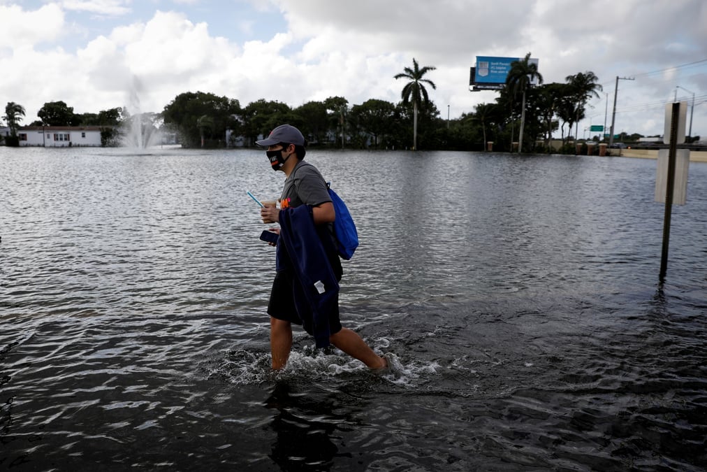 Les catastrophes naturelles ont coute 76 milliards de dollars aux assureurs en 2020, selon swiss re