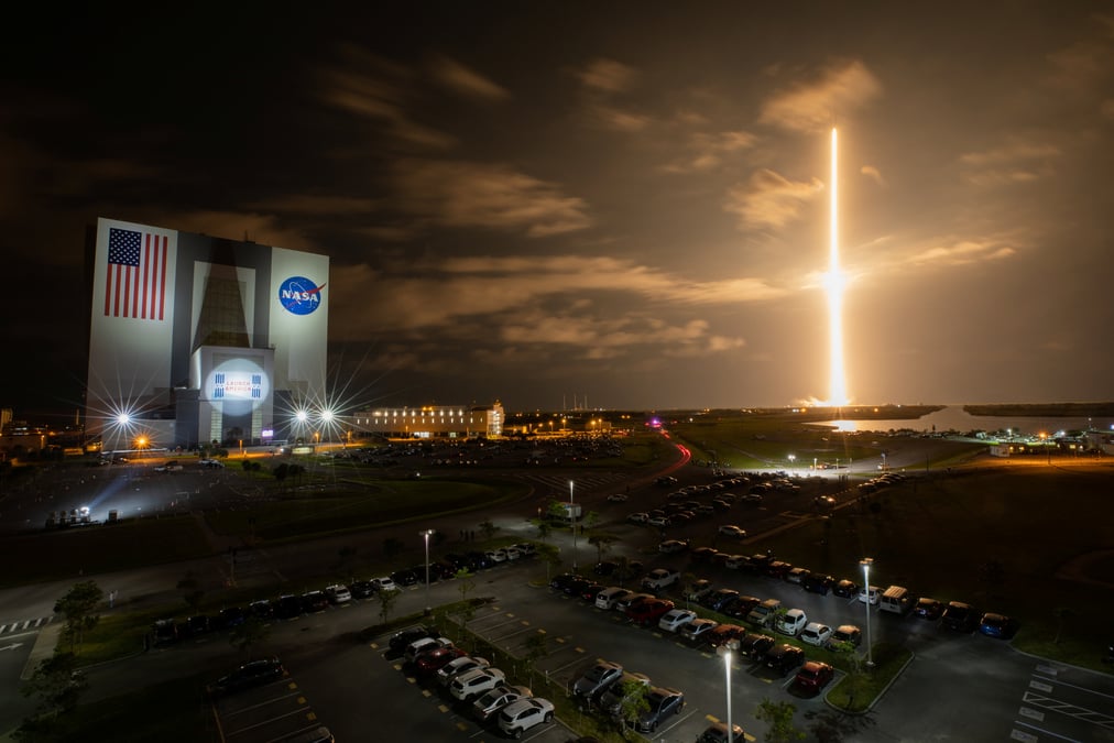 La nasa interrompt le travail de spacex sur l'atterrisseur lunaire