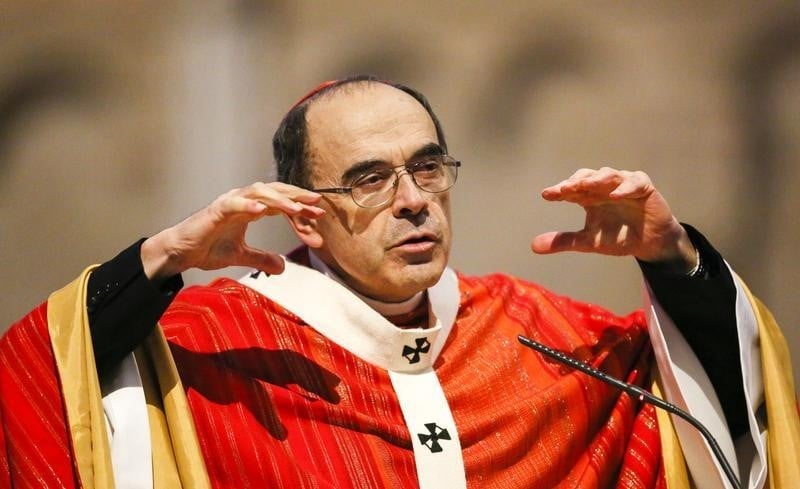 Perquisition a l'archeveche de lyon en lien avec l'affaire barbarin
