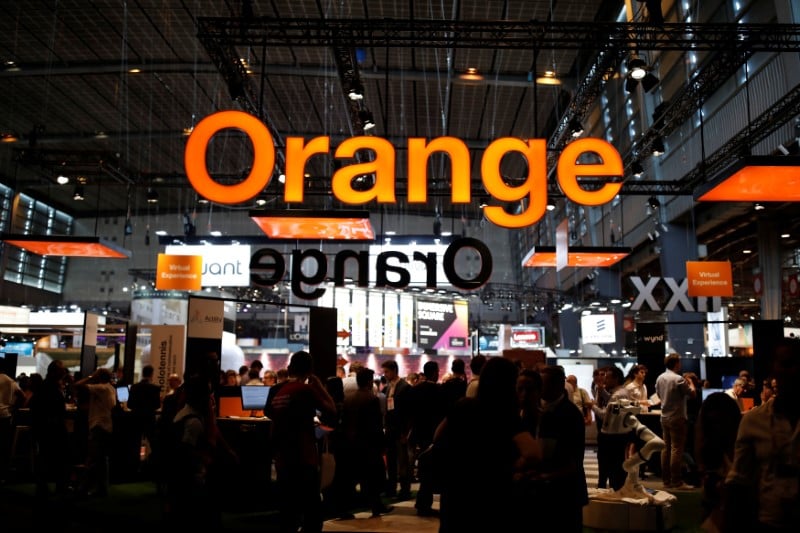 Orange cede 383 millions de livres d'actions bt