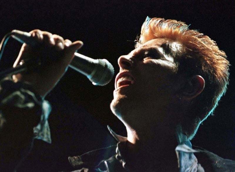Des timbres a la memoire de david bowie vont etre emis