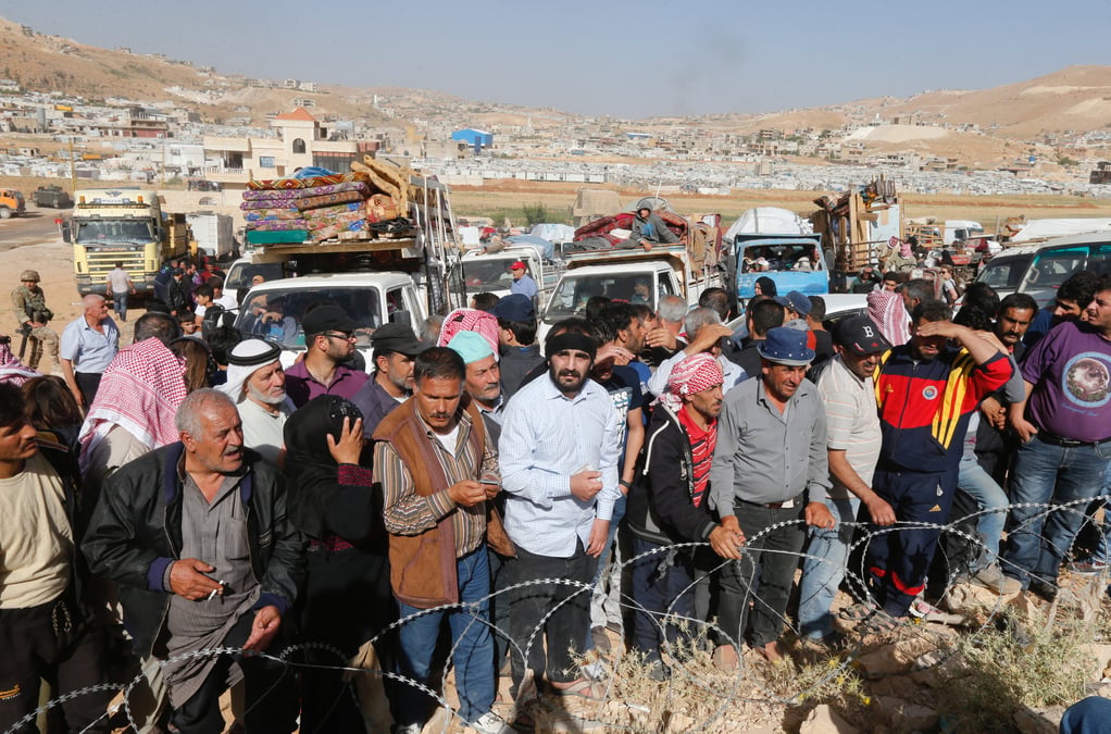 Pres de 400 refugies installes au liban regagnent la syrie