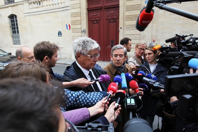 Eric Coquerel et Charles de Courson à la sortie de leur entrevue à Matignon mardi 17 septembre 2023.