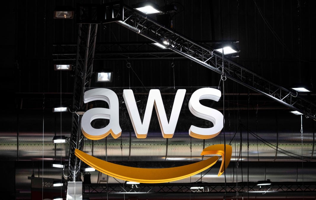 L'investissement sera apporté par Amazon Web Services (AWS), la filiale du géant dédiée au 'cloud' pour construire, exploiter et gérer la maintenance de centres de données au Royaume-Uni.