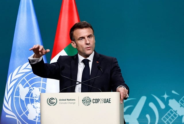 Face à l'urgence écologique, les experts et climatologues poussent les États à redoubler d'efforts pour accélérer leurs financements dans la transition.