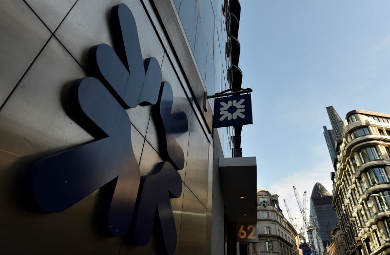 L'etat britannique reduit encore sa participation dans lloyds