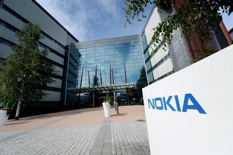 Nokia pourrait supprimer jusqu'a 15.000 postes