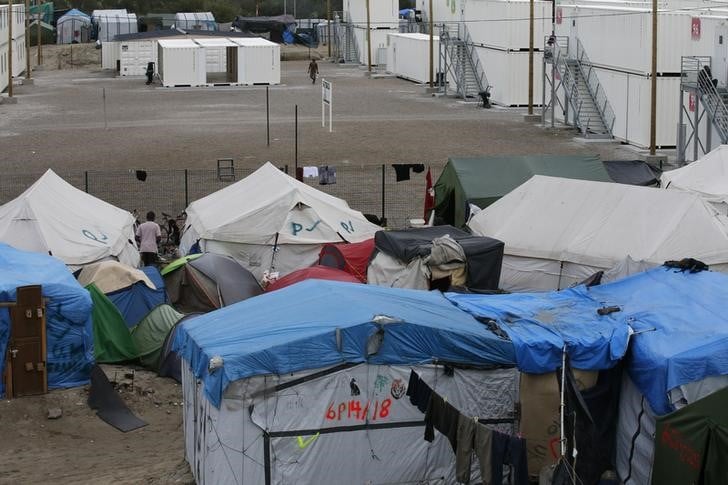 La "jungle" de calais sera demantelee dans les plus brefs delais