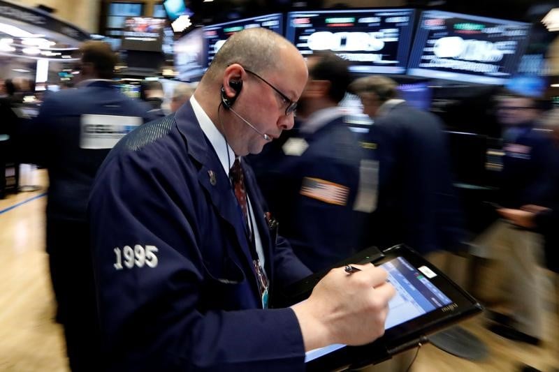 Le dow reste stable