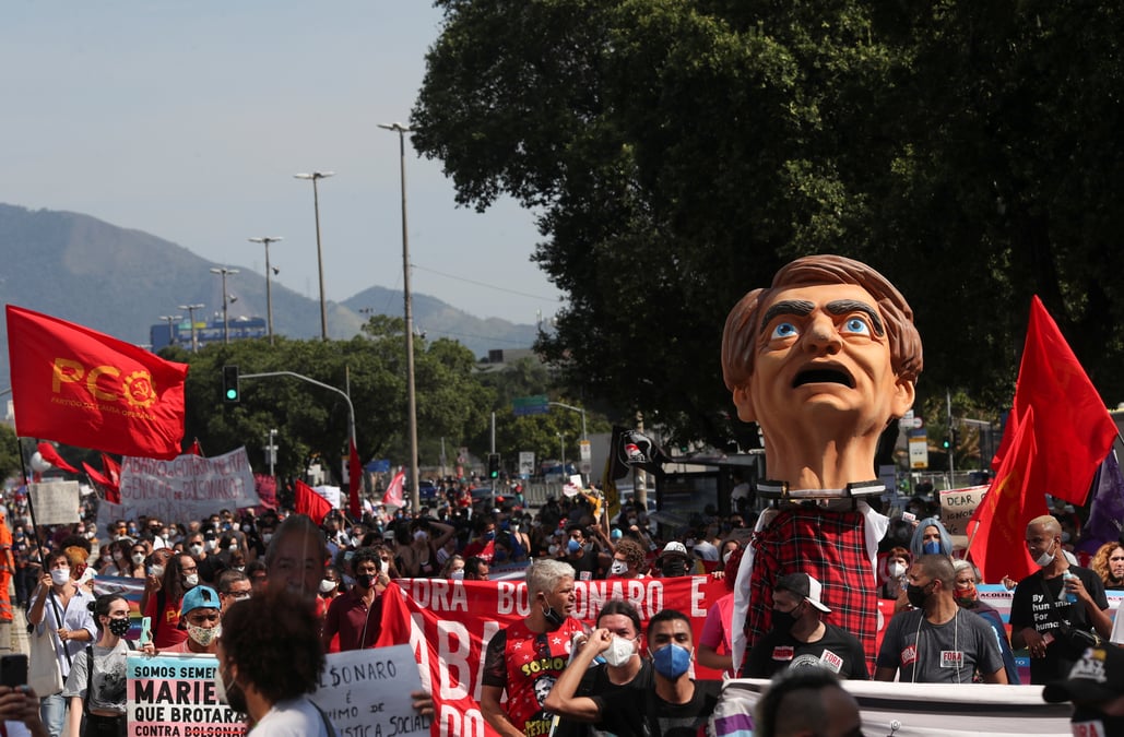 Manifestations au bresil contre la gestion de la crise du coronavirus par bolsonaro