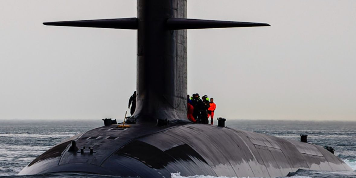 « Notre objectif est désormais clair : inventer une dissuasion européenne, non-exclusivement nucléaire, capable de protéger nos États et nos sociétés face aux menaces contre la souveraineté et l'intégrité territoriale, mais aussi face aux attaques dites sous le seuil (c'est-à-dire n'entraînant pas une réponse nucléaire) ». (Hélène Conway-Mouret, Renaud Bellais et Thibault Delamare)