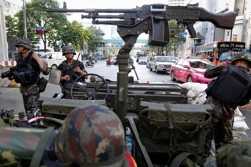 L'armée thaïlandaise instaure la loi martiale