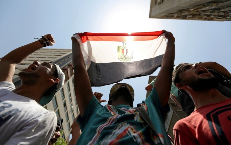 Un vent de contestation se leve contre le president egyptien