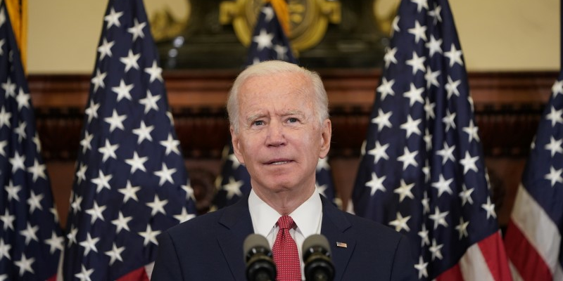 Joe biden a rencontre des proches de george floyd