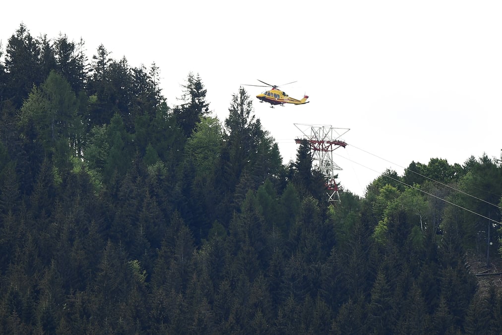 Trois personnes relachees dans l'enquete sur la chute d'un telepherique en italie