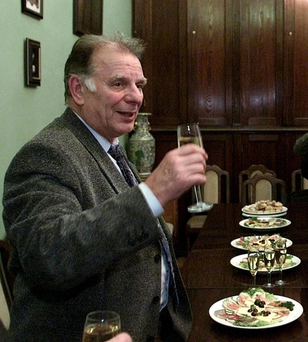 Zhores alferov is congratulated in st petersburg.